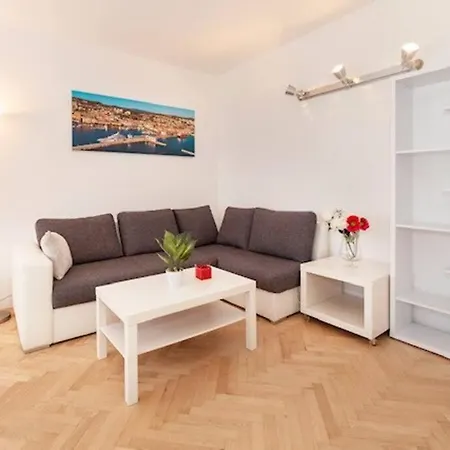 Sea City View W/ 2Bd 1Bt Free Street Parking Lägenhet Rijeka Exteriör bild